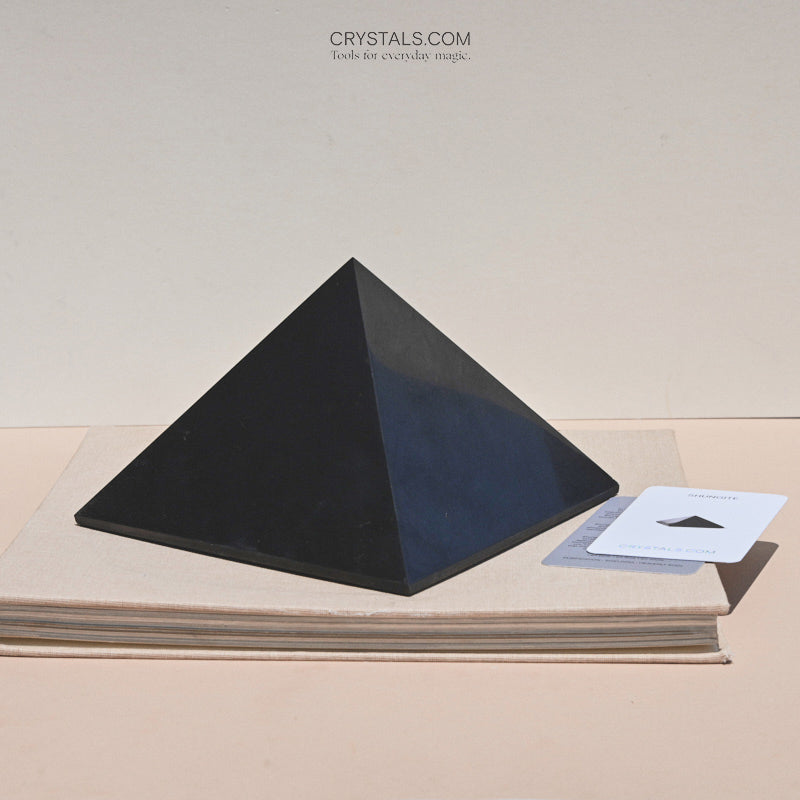 Shungite Pyramid - GlitterWicks